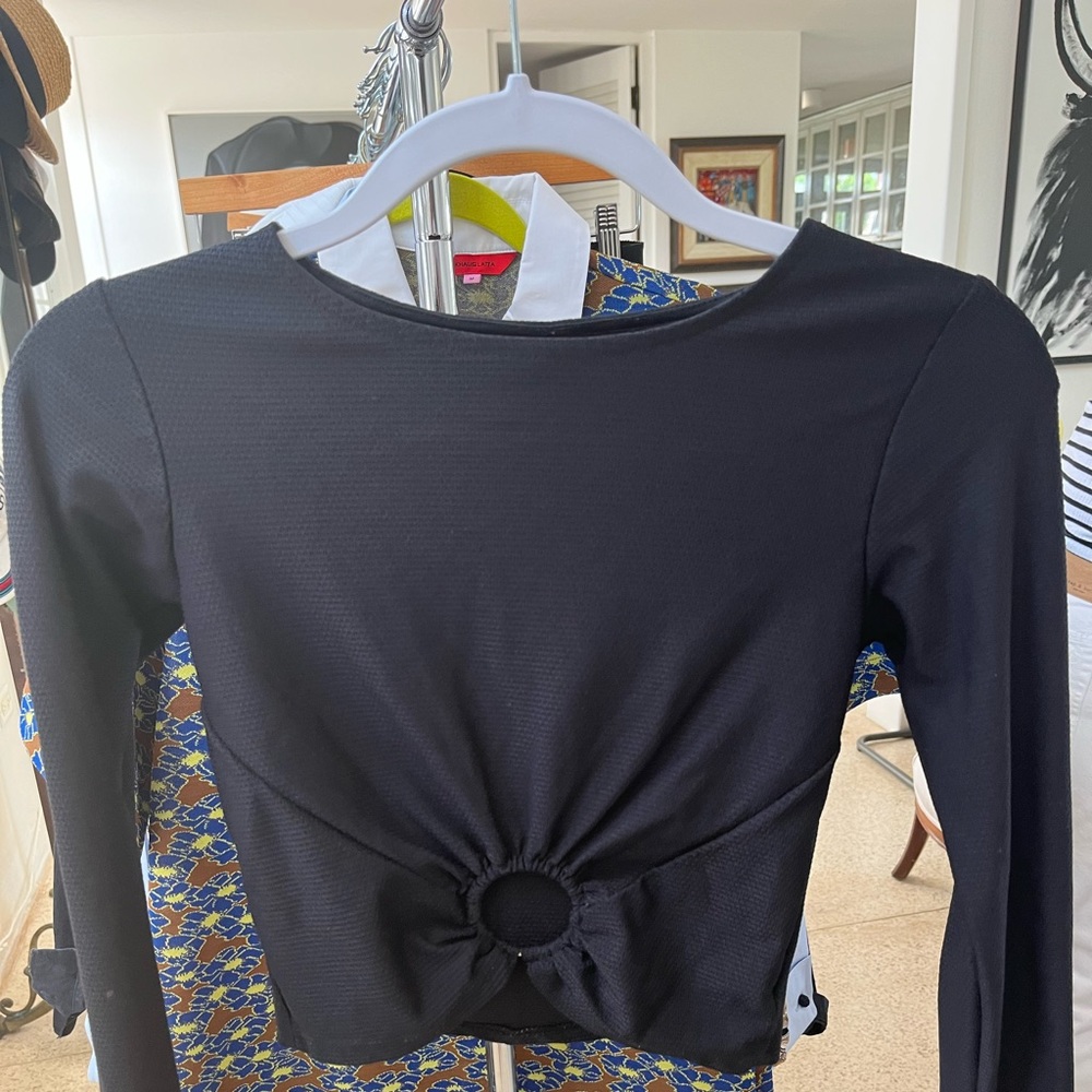 LONG SLEEVE CROP TOP